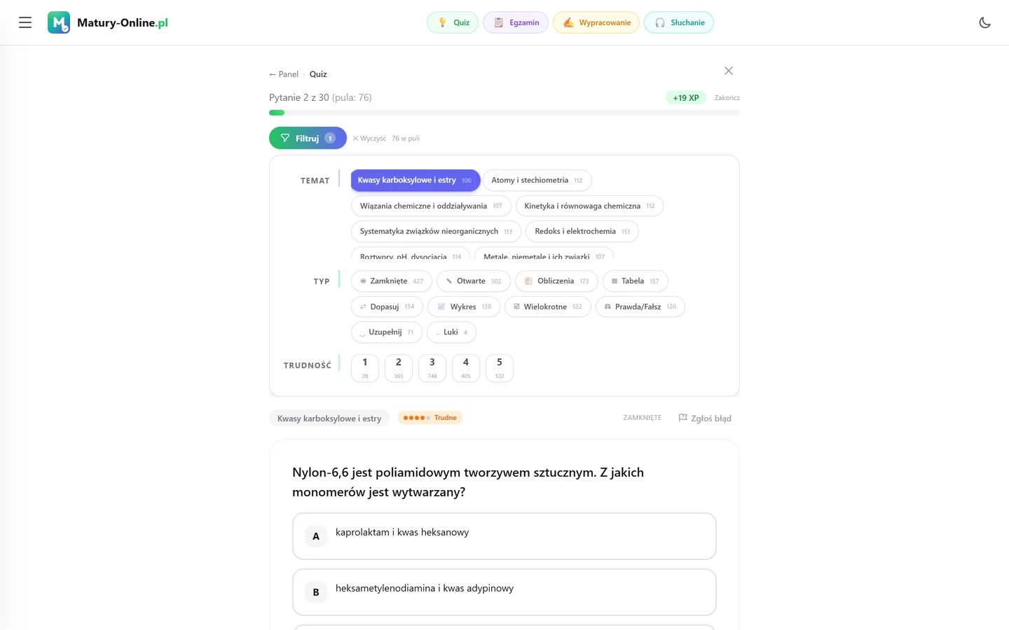 Quiz w Matury Online: panel „Filtruj” z zaznaczonym tematem „Kwasy karboksylowe i estry”, pod spodem pytanie z tego tematu