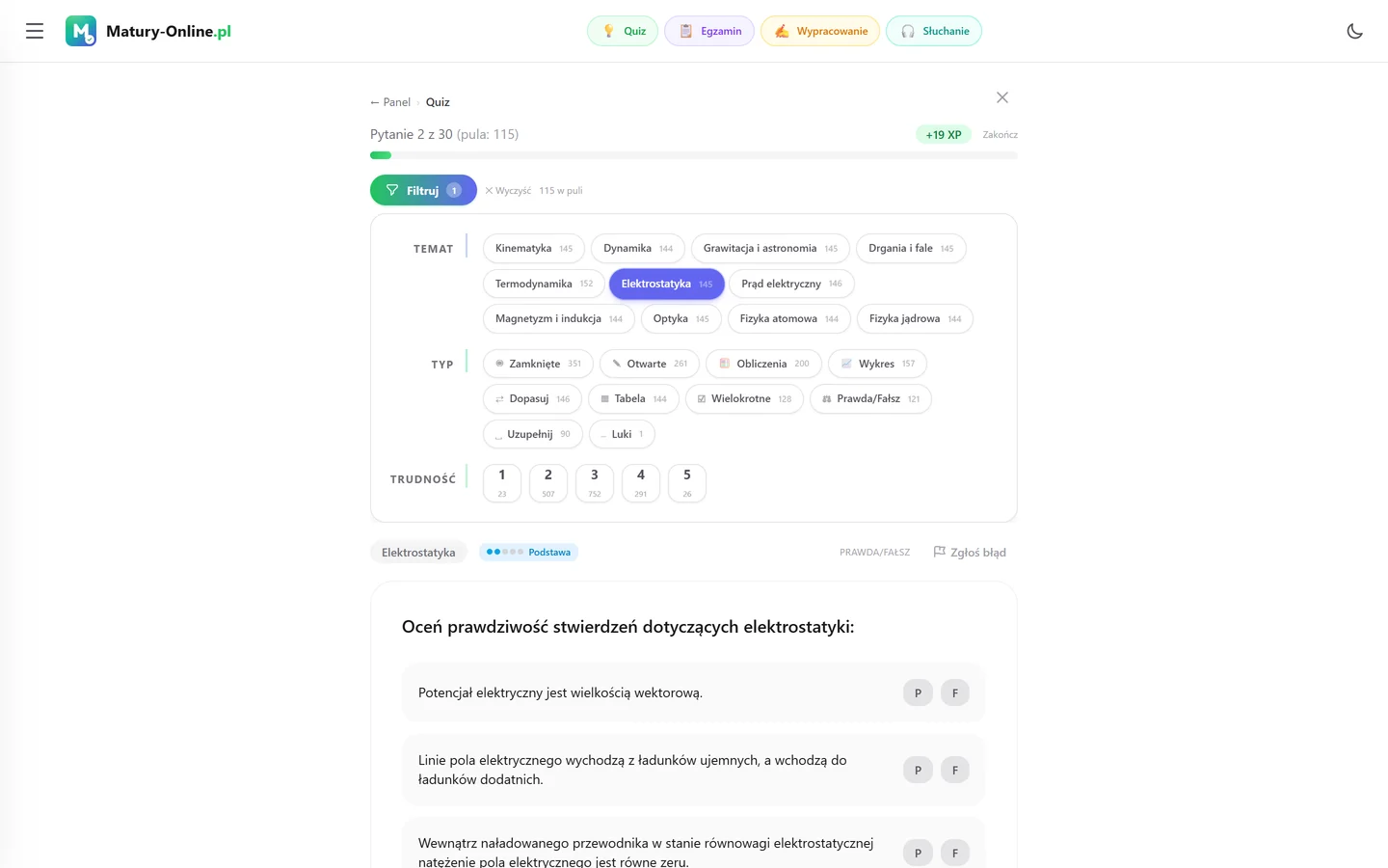 Quiz w Matury Online: panel „Filtruj” z zaznaczonym tematem „Elektrostatyka”, pod spodem pytanie z tego tematu