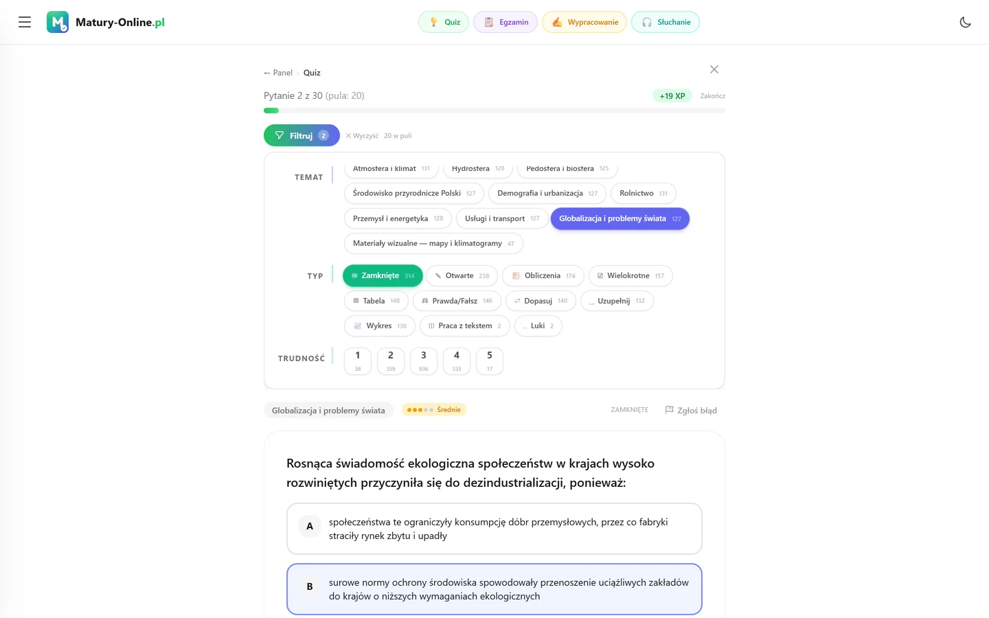 Quiz w Matury Online — panel „Filtruj” z zaznaczonym tematem „Człowiek a środowisko”, typy zadań i trudność 1–5, pod spodem pytanie z tego tematu