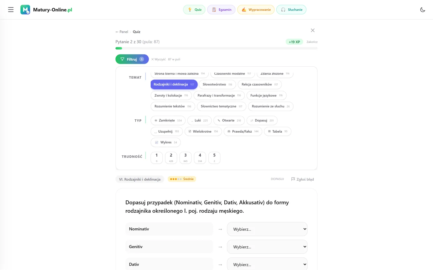 Quiz w Matury Online: panel „Filtruj” z zaznaczonym tematem „Rodzajniki i deklinacja”, pod spodem pytanie z tego tematu