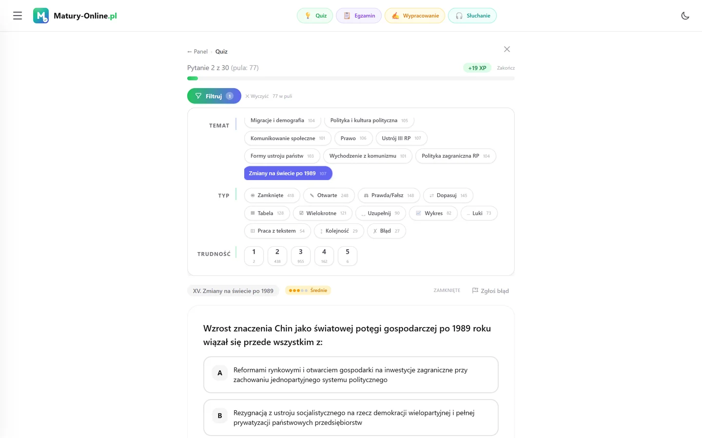 Quiz w Matury Online: panel „Filtruj” z zaznaczonym tematem „Zmiany na świecie po 1989”, pod spodem pytanie z tego tematu